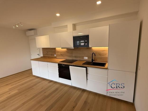 Pronájem bytu 3+kk, Praha - Žižkov, Pospíšilova, 96 m2