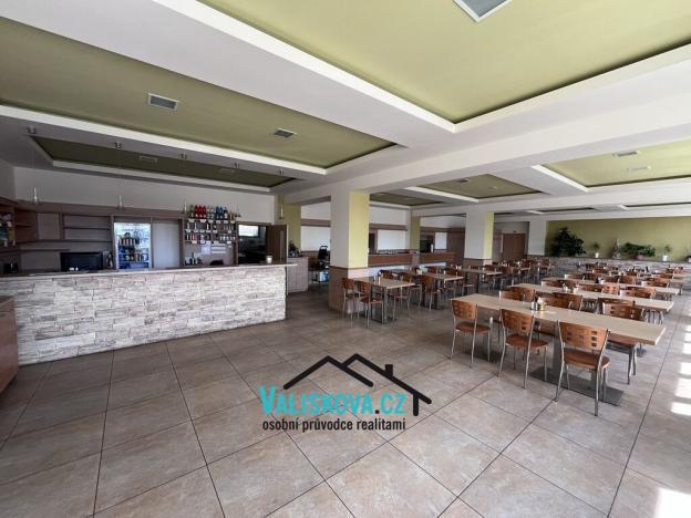 Pronájem restaurace, Hulín, 400 m2