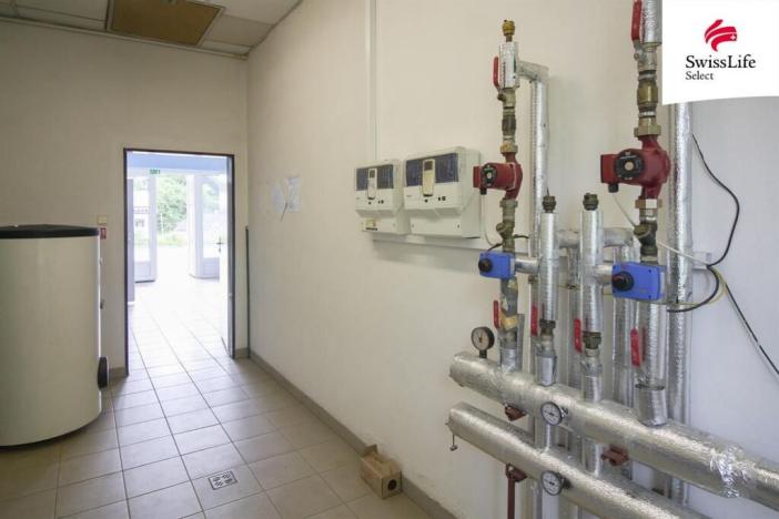 Prodej výrobních prostor, Kamenice, 783 m2