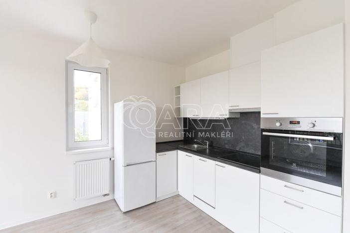 Pronájem bytu 2+kk, Praha - Vysočany, Strnadových, 57 m2