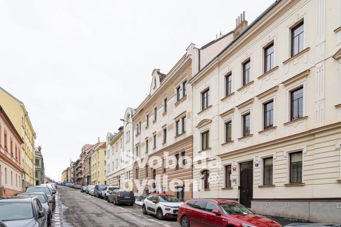 Pronájem kanceláře, Praha - Břevnov, Šlikova, 33 m2
