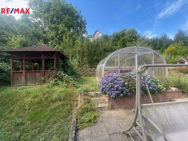 Prodej vily, Měchenice, Hlavní, 330 m2