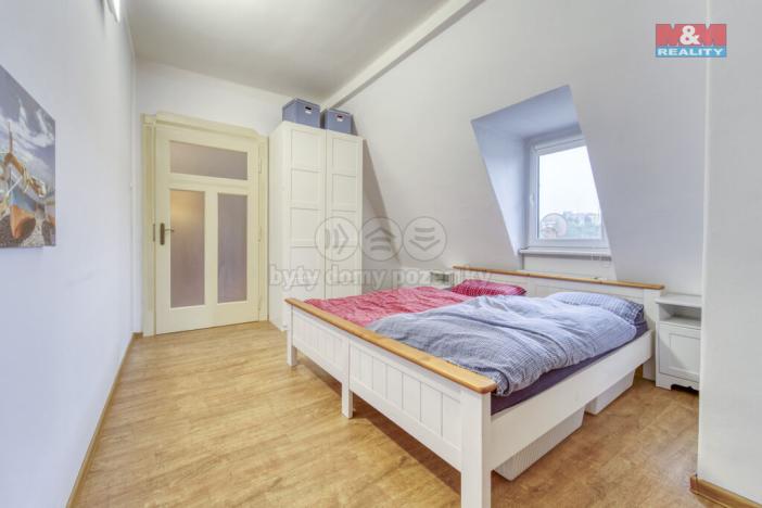 Prodej bytu 3+1, Cheb, Kachní kámen, 118 m2