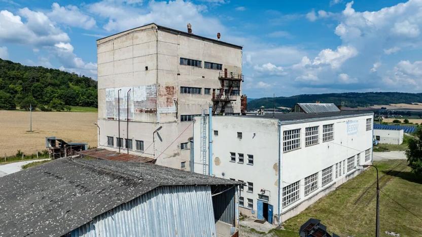 Prodej výrobních prostor, Čebín, 3507 m2