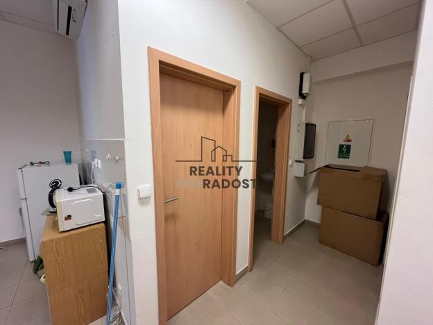 Pronájem obchodního prostoru, Hodonín, Národní třída, 110 m2