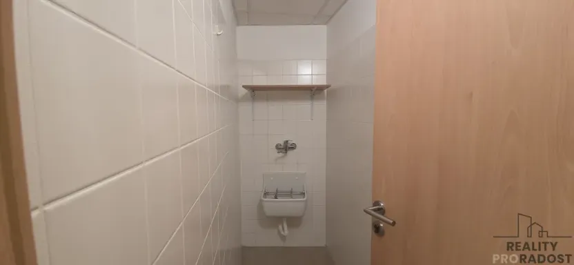 Pronájem obchodního prostoru, Hodonín, Národní třída, 110 m2