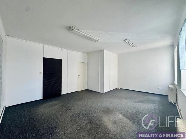 Pronájem atypického bytu, Vrchlabí, Fügnerova, 30 m2