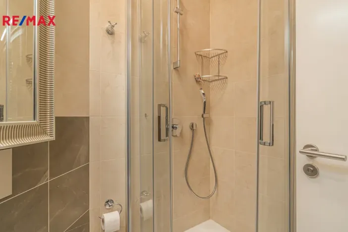 Pronájem bytu 1+kk, Praha - Nové Město, Tyršova, 22 m2