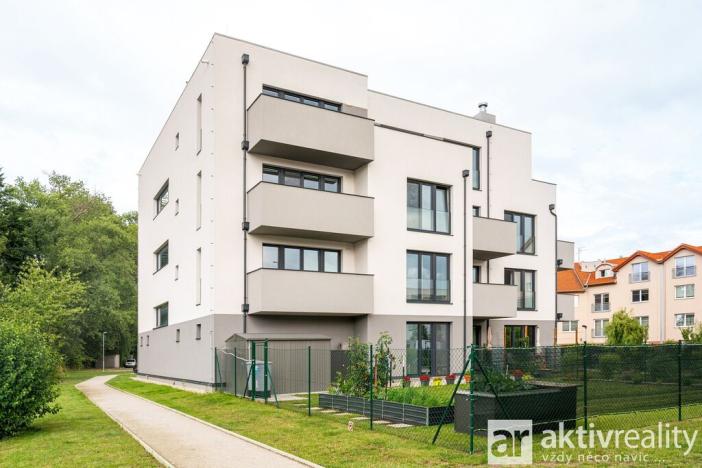 Pronájem bytu 1+kk, Přezletice, Pod Zahrady, 39 m2