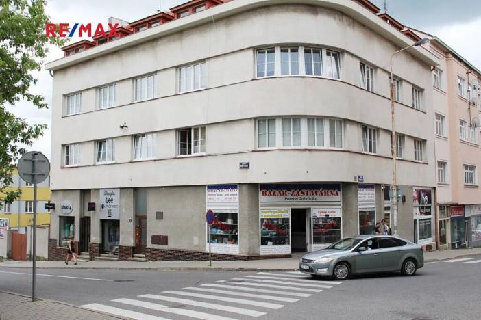 Prodej obchodního prostoru, Kladno, Poštovní náměstí, 92 m2