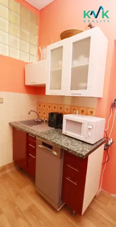 Prodej bytu 3+1, Karlovy Vary, Bulharská, 94 m2