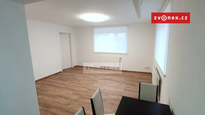 Pronájem bytu 2+1, Zlín - Kostelec, Lešenská, 75 m2