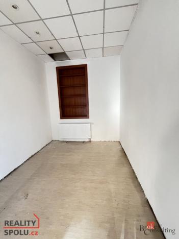 Pronájem obchodního prostoru, Ostrava, 74 m2