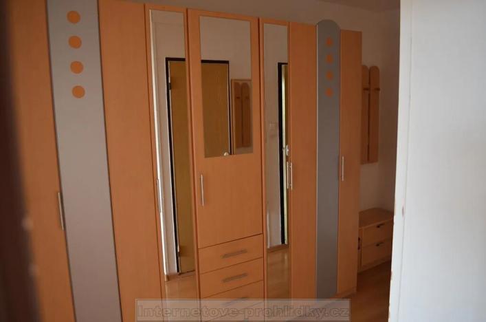 Pronájem bytu 2+kk, Benešov, Vnoučkova, 45 m2
