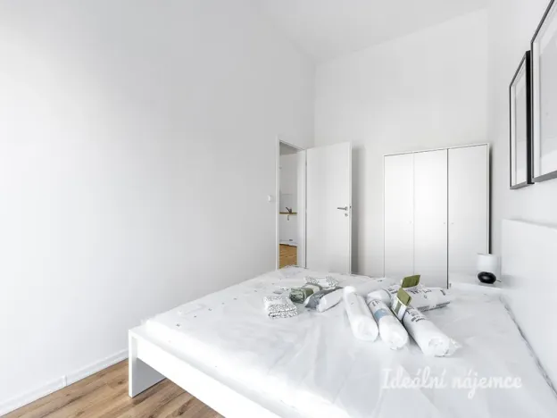 Pronájem bytu 2+kk, Praha - Kyje, Za černým mostem, 58 m2