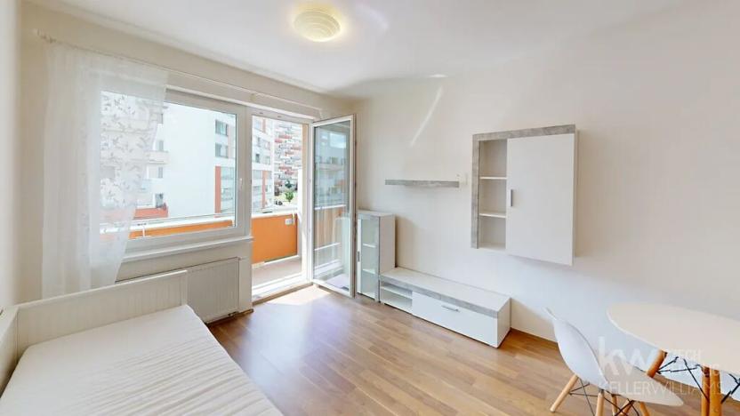 Pronájem bytu 1+kk, Praha - Horní Měcholupy, Mantovská, 29 m2