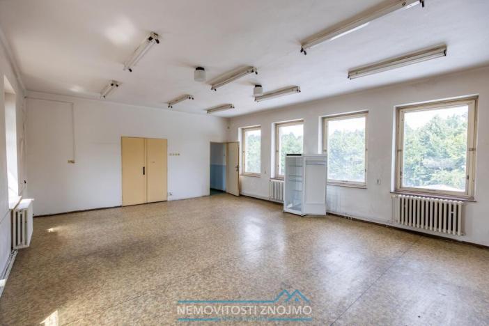 Pronájem výrobních prostor, Hrušovany nad Jevišovkou, Rudé armády, 12000 m2