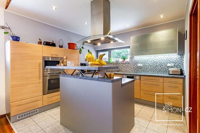 Prodej rodinného domu, Horky nad Jizerou, 208 m2