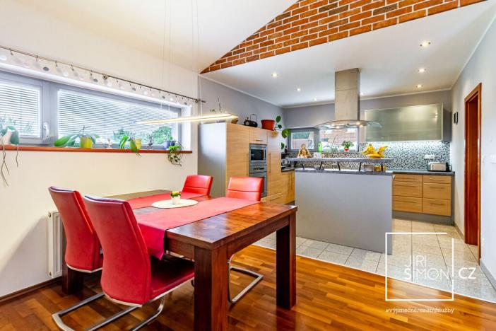 Prodej rodinného domu, Horky nad Jizerou, 208 m2