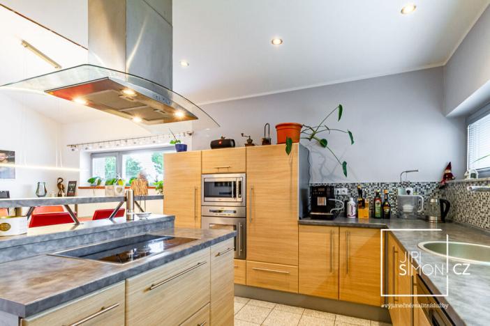 Prodej rodinného domu, Horky nad Jizerou, 208 m2