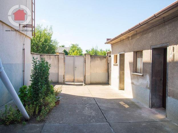 Prodej rodinného domu, Veselí nad Moravou, Břestek, 240 m2