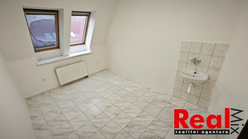 Pronájem kanceláře, Hustopeče, Mrštíkova, 12 m2