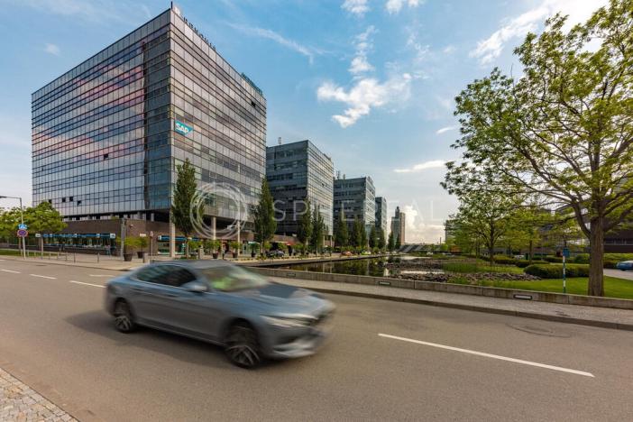 Pronájem kanceláře, Brno - Štýřice, Holandská, 240 m2