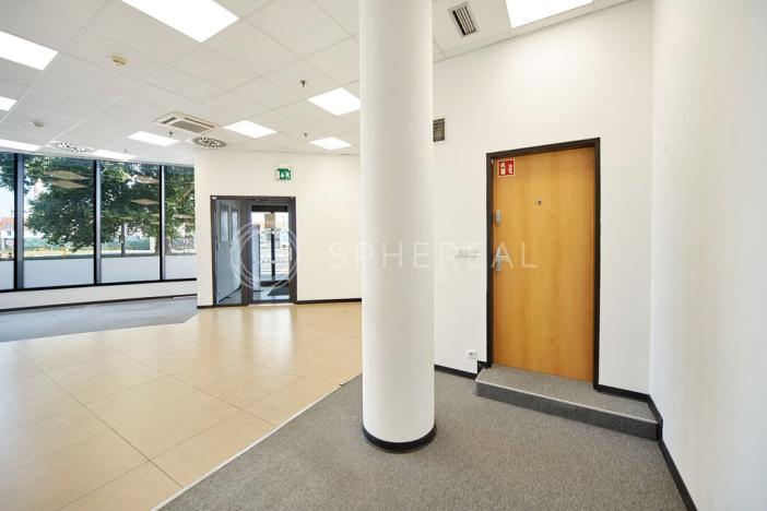 Pronájem obchodního prostoru, Brno - Brno-město, Benešova, 191 m2