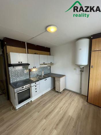 Pronájem bytu 2+1, Chodová Planá, sídliště Lučina, 64 m2