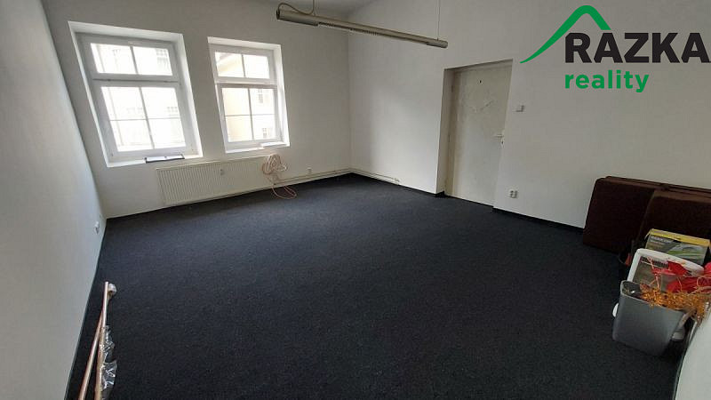 Pronájem kanceláře, Mariánské Lázně, Lidická, 21 m2