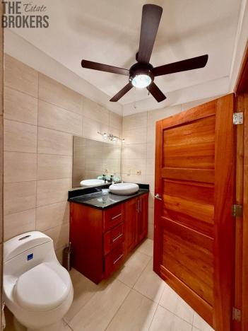 Prodej bytu 3+kk, Coxen Hole, Roatán, Honduras, 111 m2