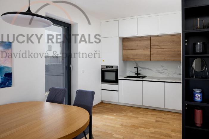 Pronájem bytu 2+kk, Praha - Modřany, Mezi vodami, 63 m2