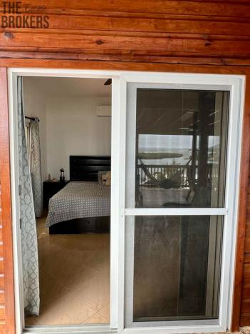 Prodej rodinného domu, Coxen Hole, Roatán, Honduras, 326 m2