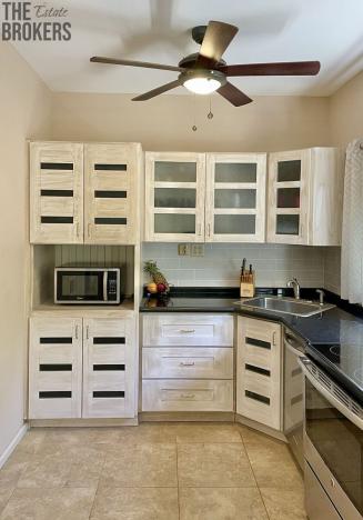 Prodej komerční, Coxen Hole, Roatán, Honduras, 304 m2