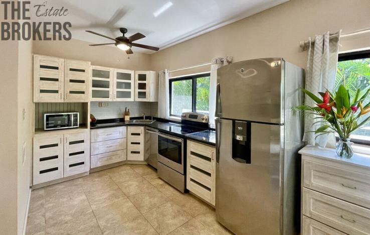 Prodej komerční, Coxen Hole, Roatán, Honduras, 304 m2