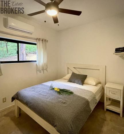 Prodej komerční, Coxen Hole, Roatán, Honduras, 304 m2