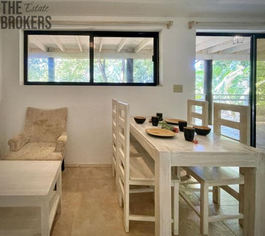 Prodej komerční, Coxen Hole, Roatán, Honduras, 304 m2