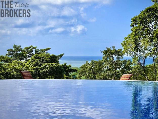 Prodej komerční, Coxen Hole, Roatán, Honduras, 304 m2