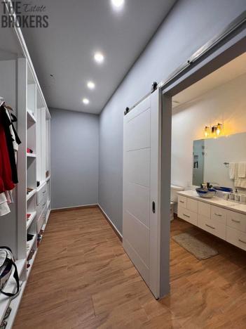 Prodej bytu, Coxen Hole, Roatán, Honduras, 186 m2