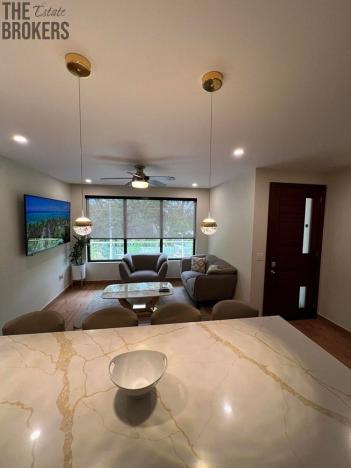 Prodej bytu 3+1, Coxen Hole, Roatán, Honduras, 139 m2