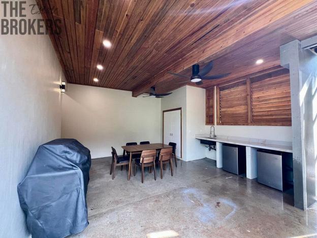 Prodej bytu 3+1, Coxen Hole, Roatán, Honduras, 139 m2