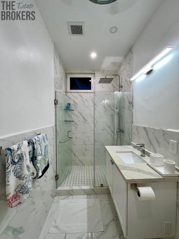 Prodej rodinného domu, Coxen Hole, Roatán, Honduras, 245 m2