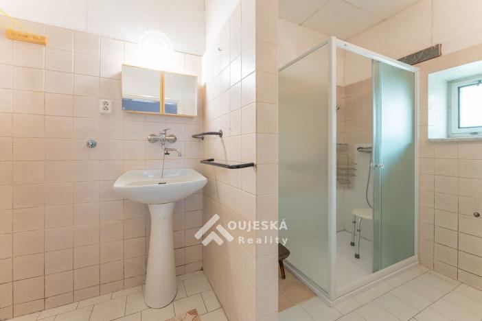 Prodej restaurace, Lhota Rapotina, 129 m2