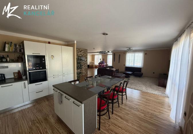 Prodej rodinného domu, Mrsklesy, 437 m2