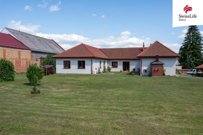 Prodej rodinného domu, Příkazy, 236 m2