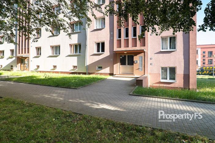 Prodej bytu 1+1, Ostrov, Severní, 35 m2
