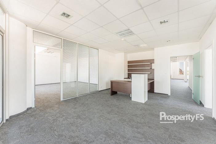 Pronájem kanceláře, Brno - Štýřice, Pražákova, 142 m2