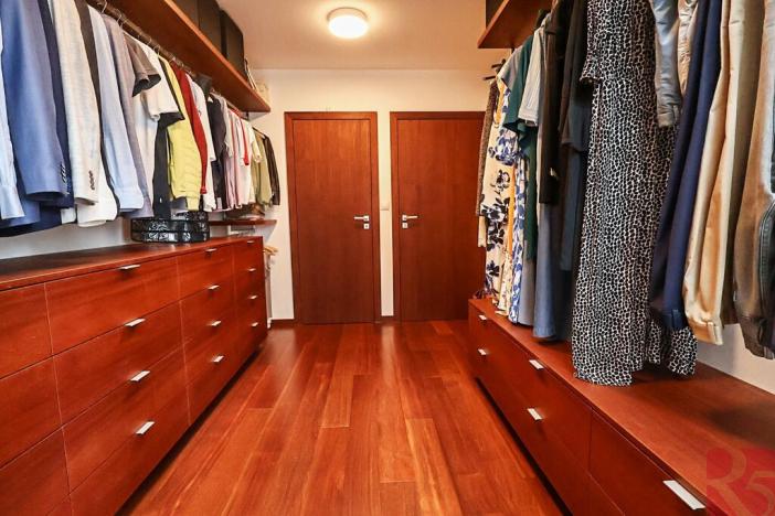 Prodej bytu 4+kk, Praha - Uhříněves, V bytovkách, 116 m2