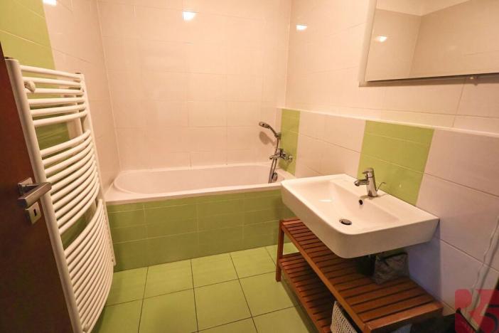 Prodej bytu 4+kk, Praha - Uhříněves, V bytovkách, 116 m2