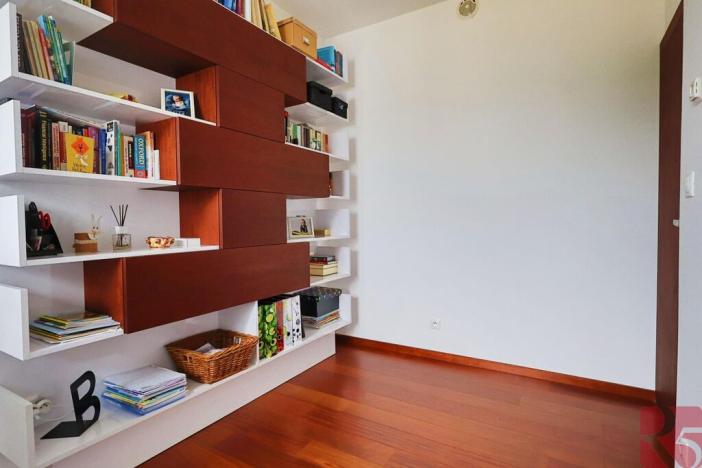 Prodej bytu 4+kk, Praha - Uhříněves, V bytovkách, 116 m2